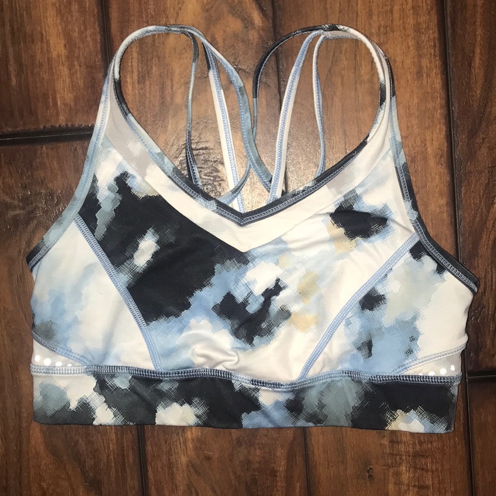Lululemon Strap It Like Its Hot Bra Size 6 EUC